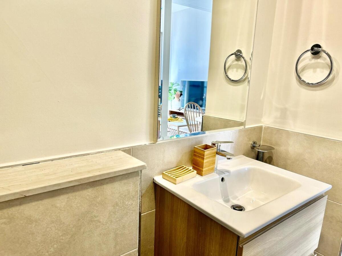 Homes2retreat - Golf & Desert Views Luxe 1br Escape Apartment