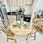 Homes2Retreat - Golf & Desert Views Luxe 1Br Escape